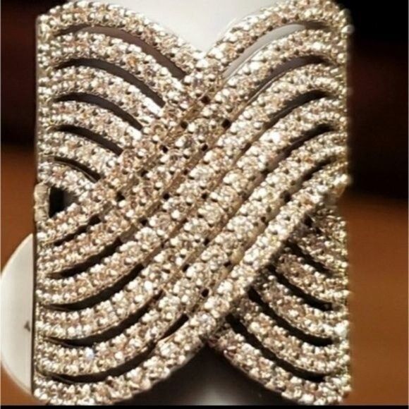 NEW Silver Princess Cut Criss-cross diamond ring. 💍 - Picture 7 of 9